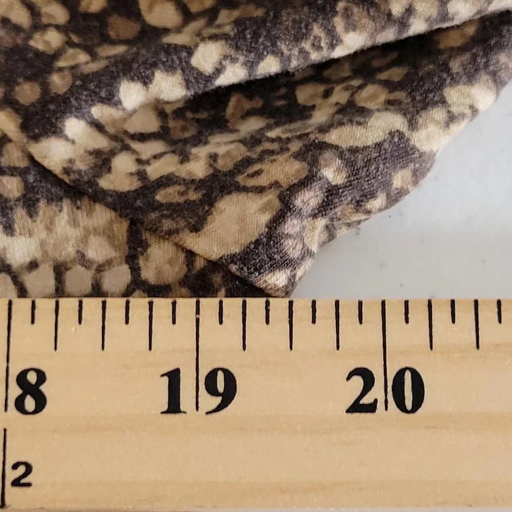 LIZ CLAIBORNE Brown Snake Animal Print V Neck Shirt Women Size L - Picture 4 of 9